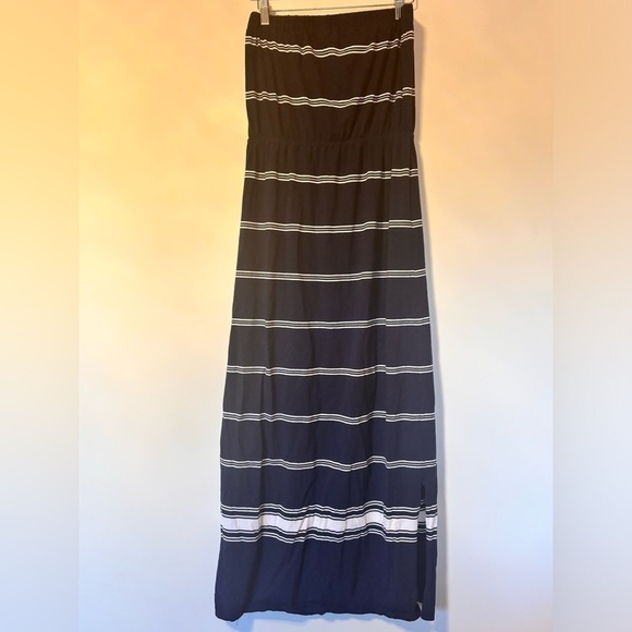 Vineyard Vines-Knit Stripe Maxi Dress - Picture 5 of 9